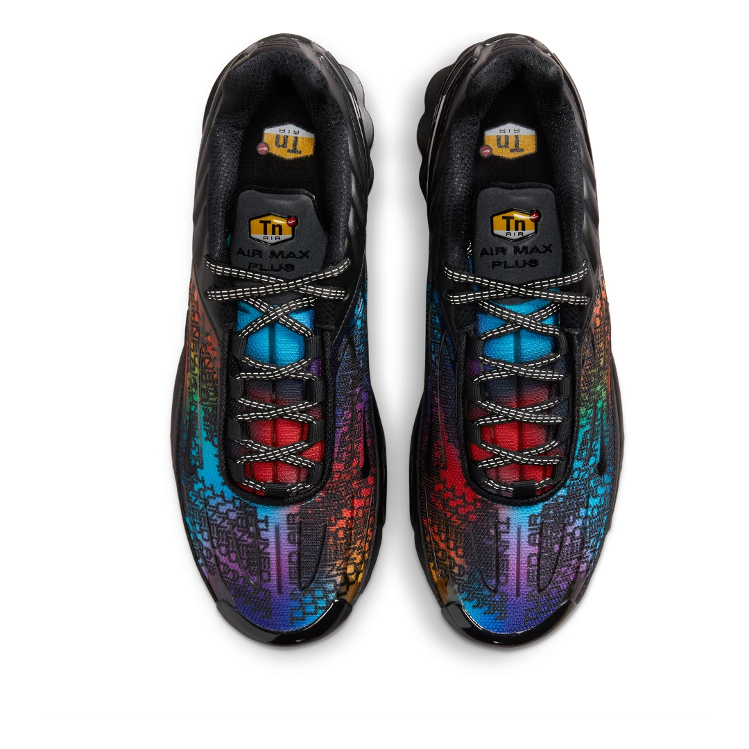 Overkicks - Nike Air Max Plus 3 Premium Rainbow Gradient (FD0671-001) - par completo
