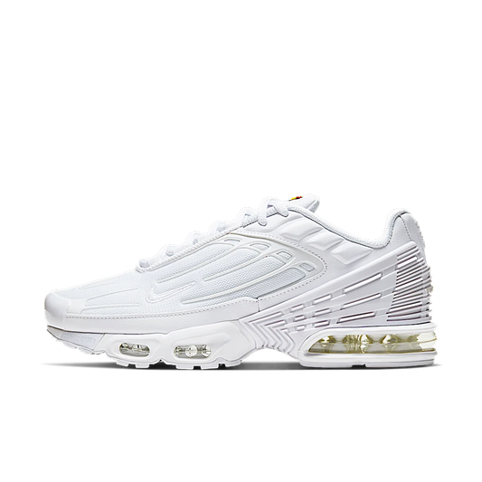 Overkicks - Nike Air Max Plus 3 Triple White (CW1417-100) - vista lateral