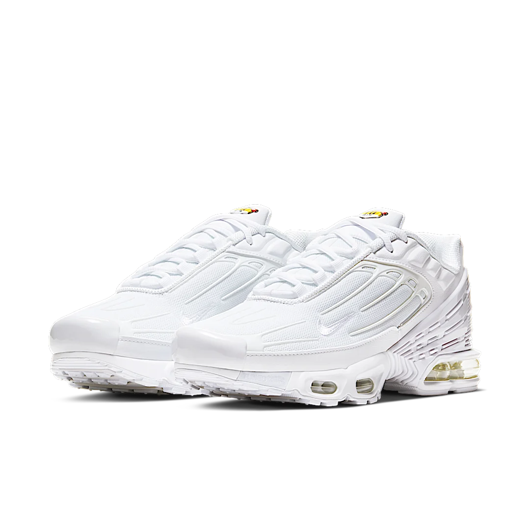 Overkicks - Nike Air Max Plus 3 Triple White (CW1417-100) - vista trasera