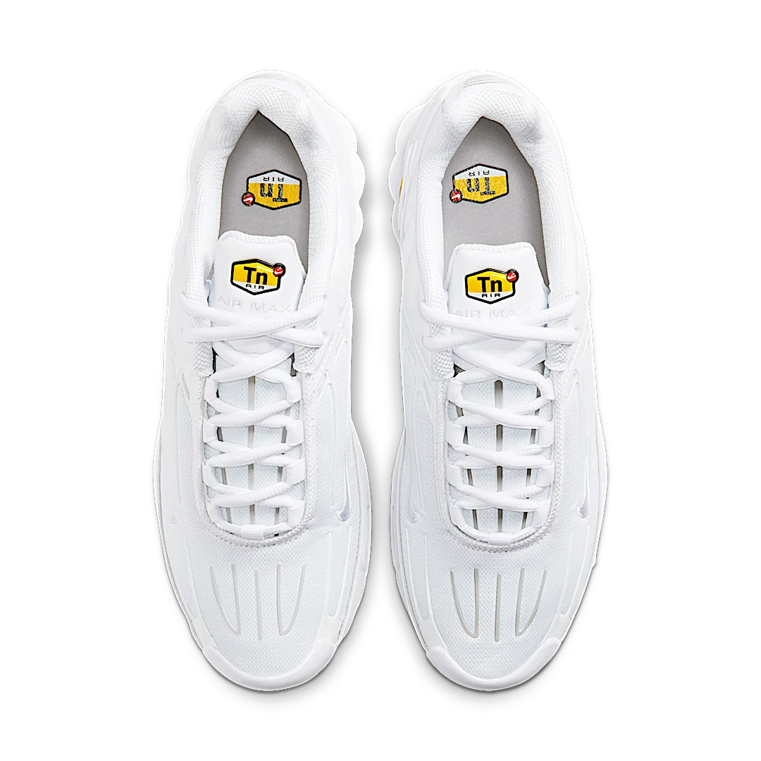 Overkicks - Nike Air Max Plus 3 Triple White (CW1417-100) - par completo