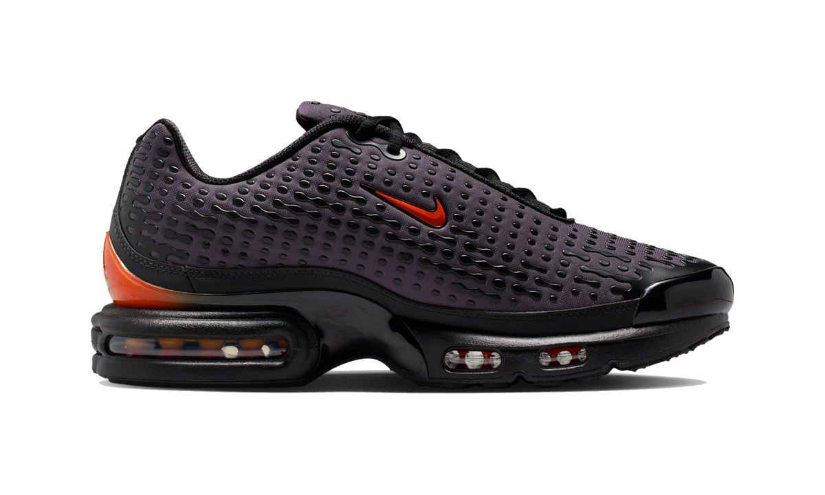 Overkicks - Nike Air Max Plus 7 Black Dark Copper (HQ2197-002) - detalle suela