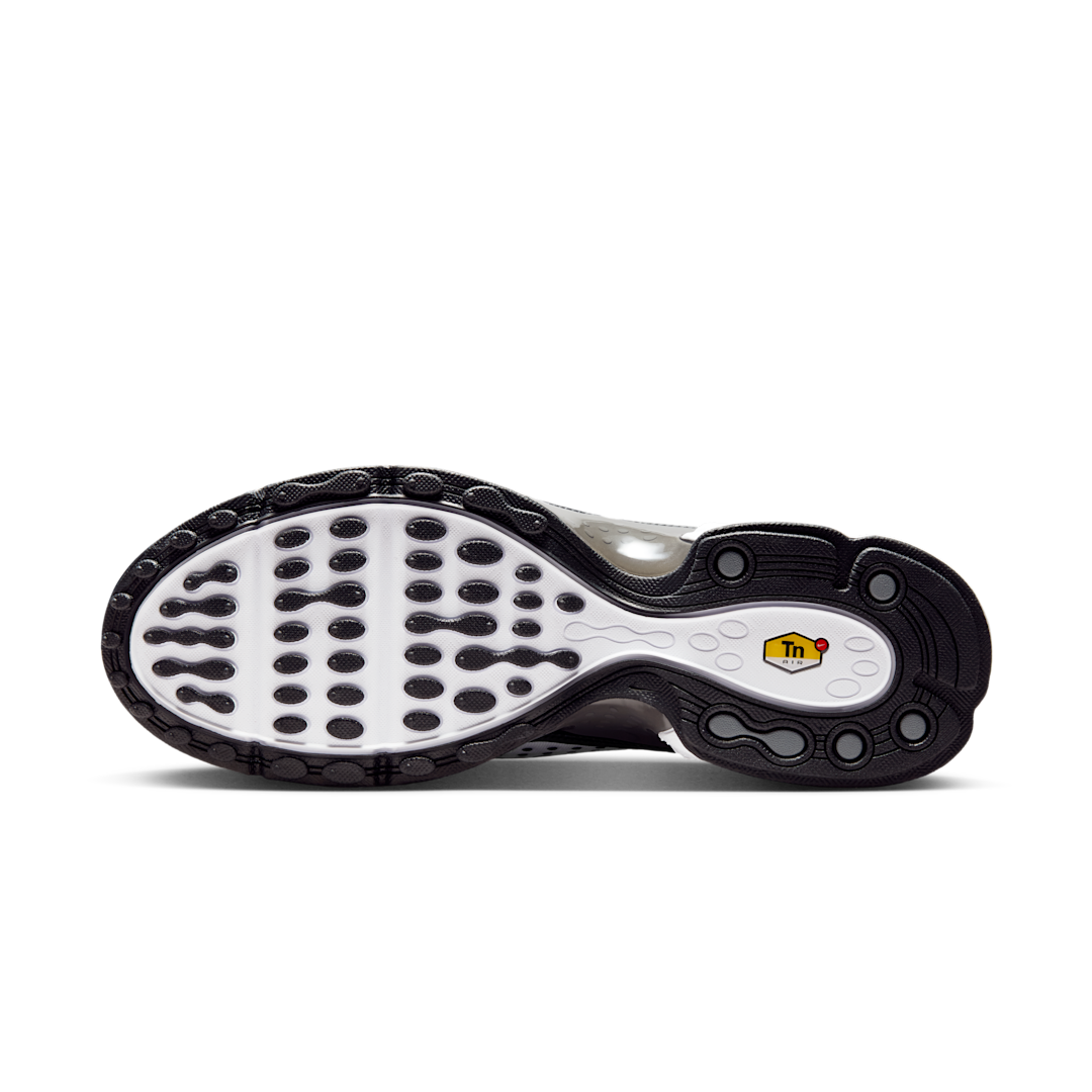 Overkicks - Nike Air Max Plus 7 White Black (HQ2197-100) - detalle suela