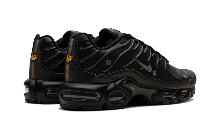 Overkicks - Nike Air Max Plus A-COLD-WALL Black (FD7855-001) - par completo
