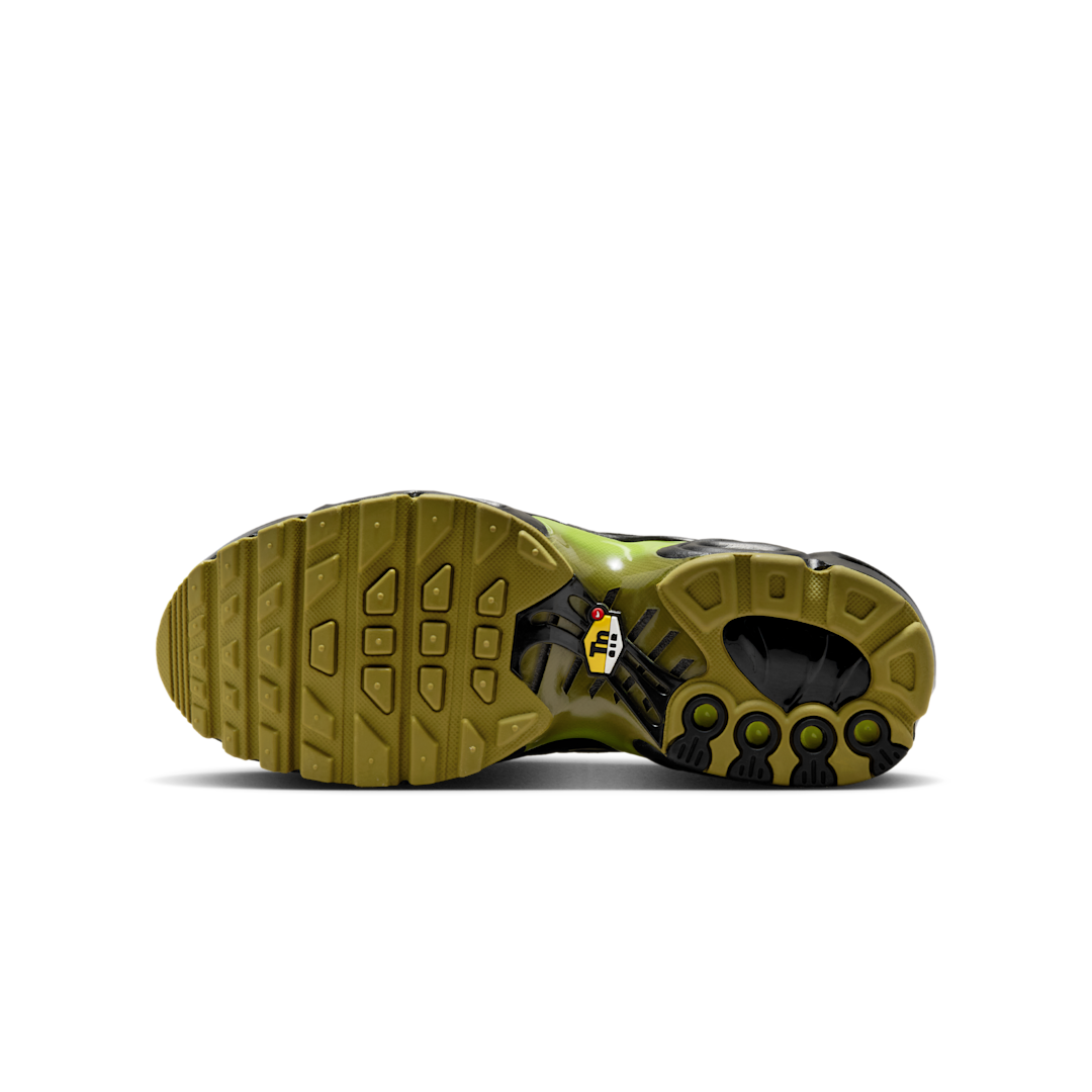 Overkicks - Nike Air Max Plus Black Cyber (CD0609-028) - detalle suela
