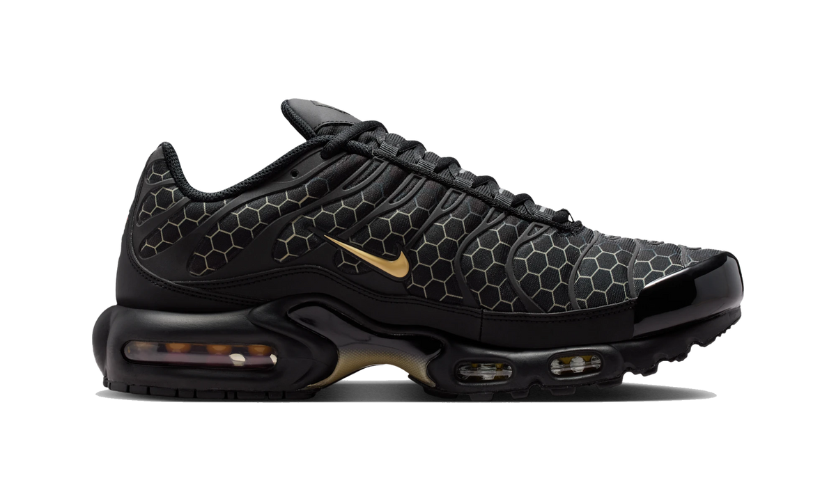 Overkicks - Nike Air Max Plus Black Honey (IQ0287-010) - detalle suela