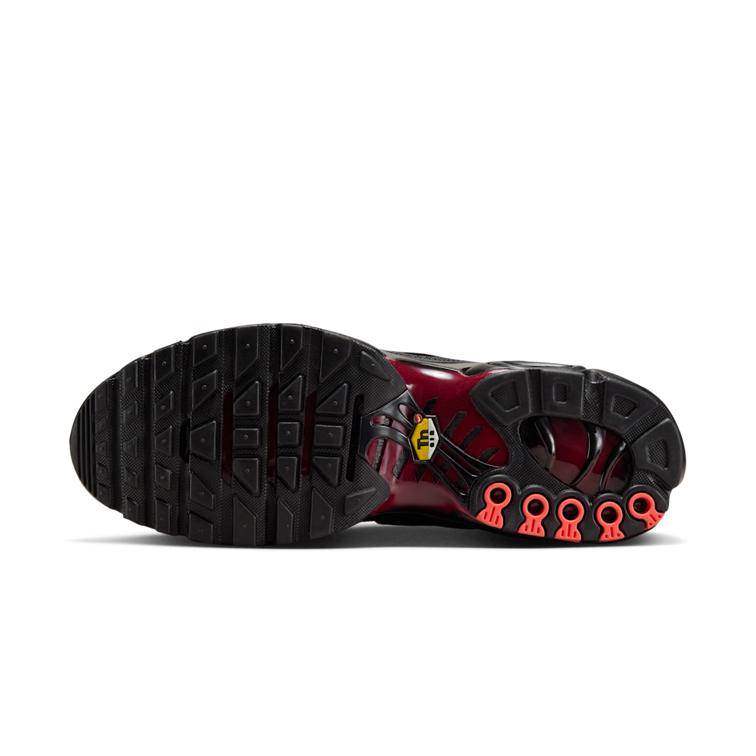 Overkicks - Nike Air Max Plus Black Noble Red (DM0032-021) - detalle suela