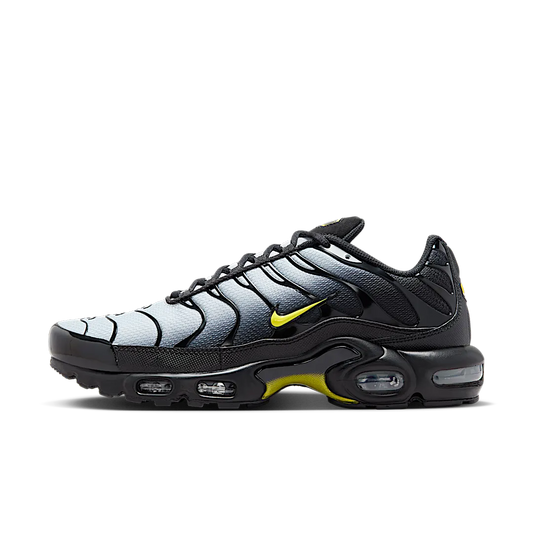 Overkicks - Nike Air Max Plus Black Opti Yellow (DM0032-012) - vista lateral