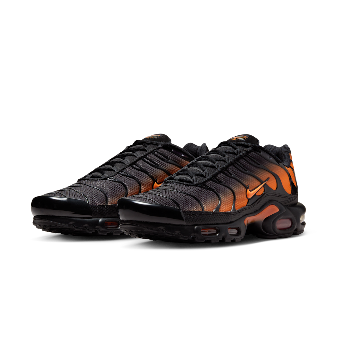 Overkicks - Nike Air Max Plus Black Total Orange (DM0032-025) - vista trasera