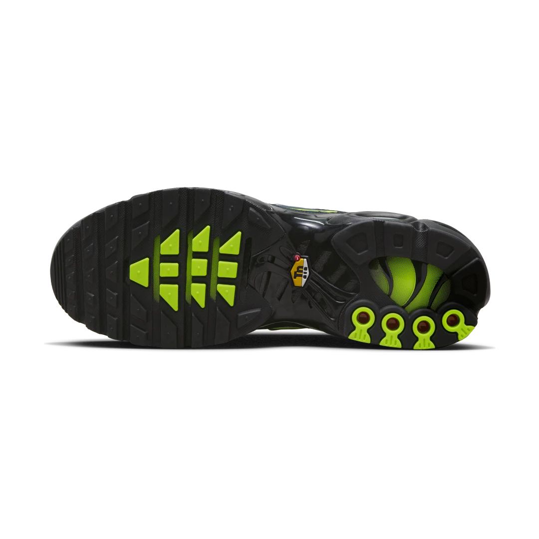 Overkicks - Nike Air Max Plus Black Volt (FQ2381-001) - detalle suela