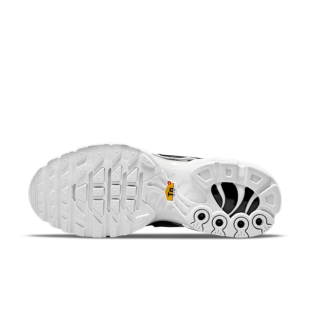 Overkicks - Nike Air Max Plus Black White (DM2362-001) - detalle suela