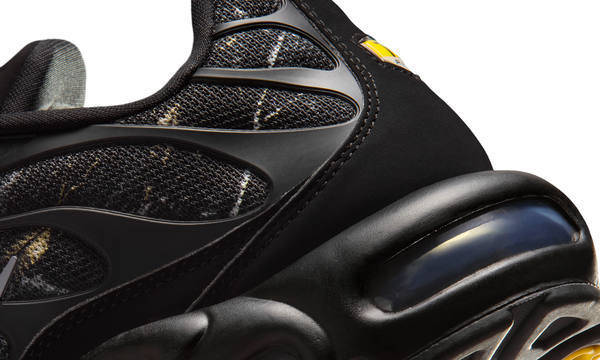 Overkicks - Nike Air Max Plus Black Wood Camo (IQ0301-070) - detalle