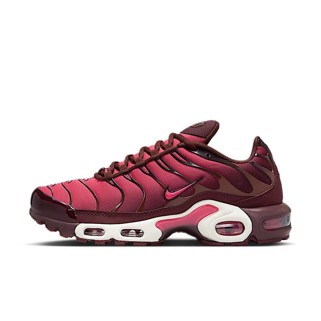 Overkicks - Nike Air Max Plus Burgundy Crush (Womens) (HQ4048-600) - vista lateral