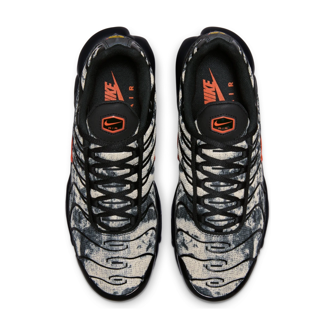 Overkicks - Nike Air Max Plus Camo Black Safety Orange (FV6913-001) - par completo