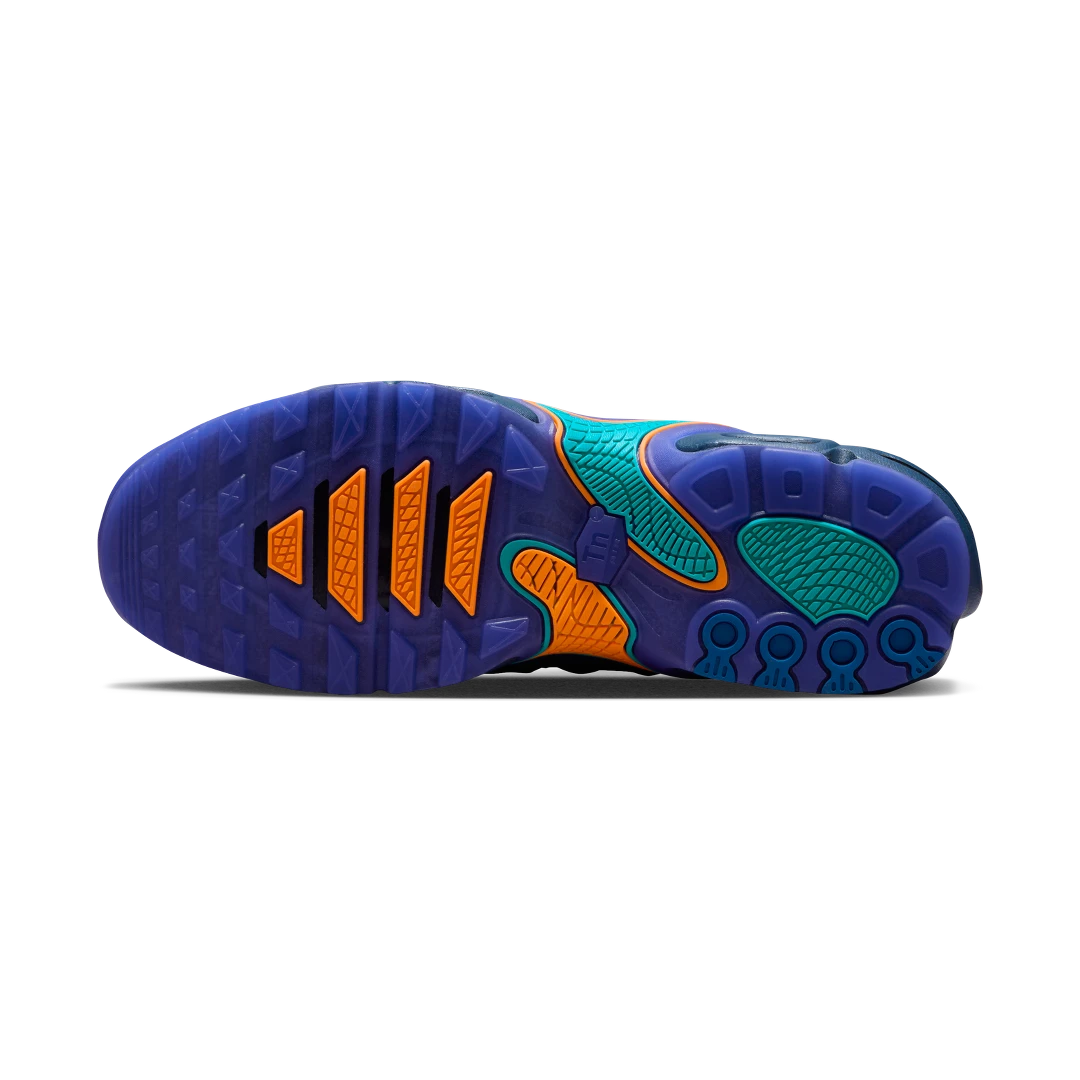 Overkicks - Nike Air Max Plus Drift Midnight Navy Total Orange (FD4290-400) - detalle suela