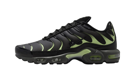 Overkicks - Nike Air Max Plus Iron Gray Light Liquid Lime Black (DM0032-035) - vista lateral