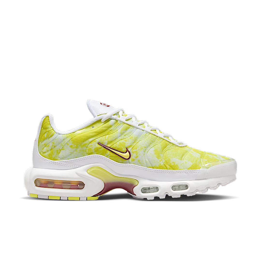 Overkicks - Nike Air Max Plus Lemon Wash (Womens) (FZ4348-100) - par completo