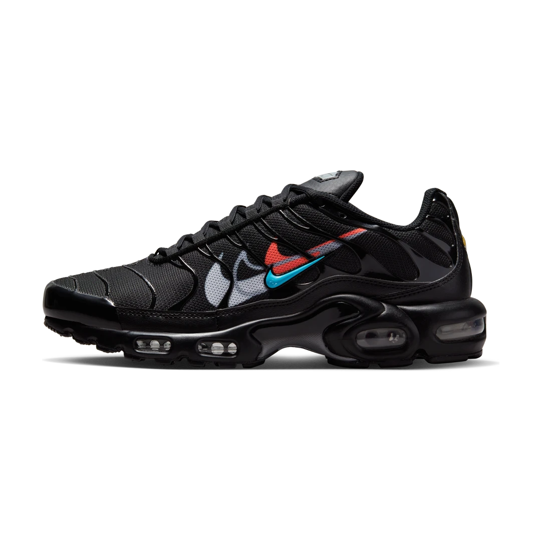 Overkicks - Nike Air Max Plus Multi Swoosh Black Crimson (FJ4224-001) - vista lateral