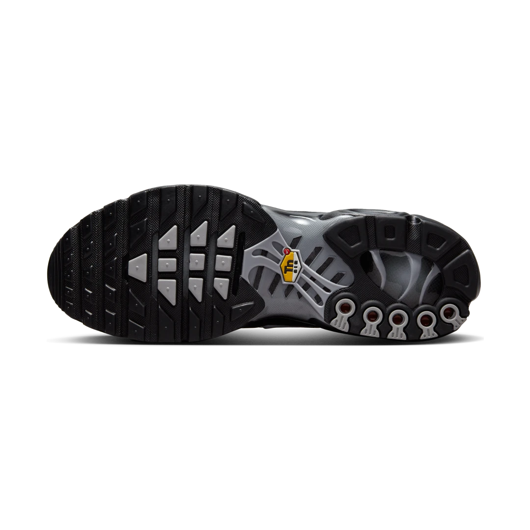 Overkicks - Nike Air Max Plus Multi Swoosh Black Crimson (FJ4224-001) - detalle suela