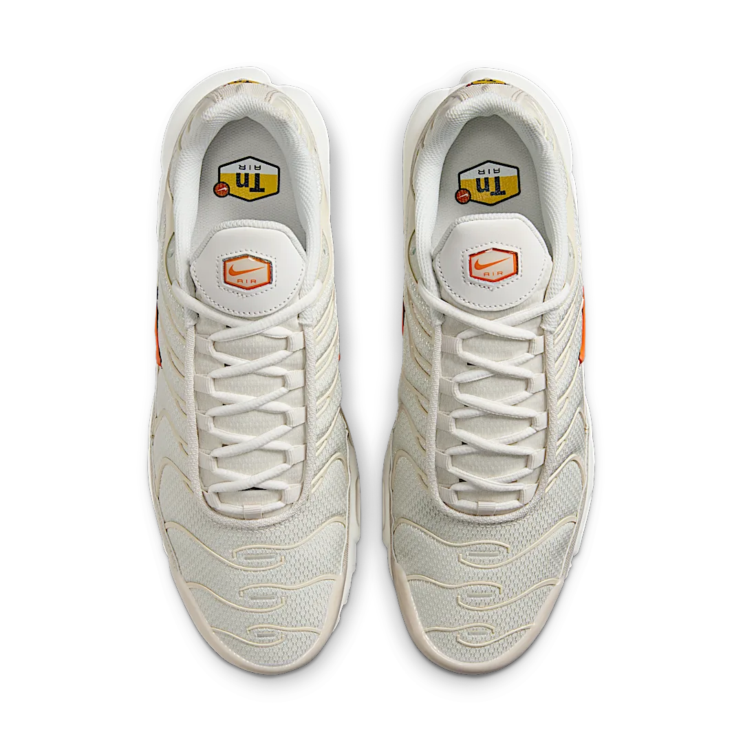 Overkicks - Nike Air Max Plus Phantom Safety Orange (DM0032-019) - par completo