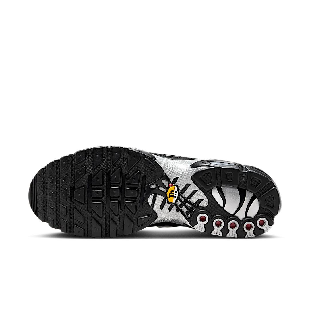 Overkicks - Nike Air Max Plus Premium Black Reflective Silver (HQ3029-001) - detalle suela