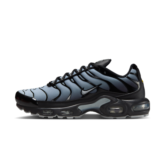 Overkicks - Nike Air Max Plus SE Black Wolf Grey (Womens) (IO0657-001) - vista lateral