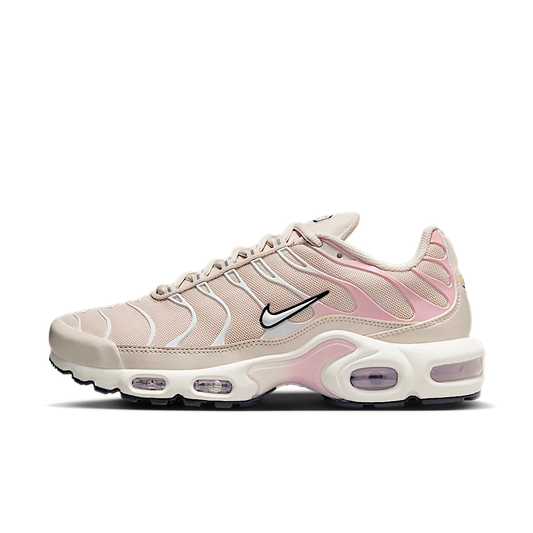 Overkicks - Nike Air Max Plus Sandrift Pink Oxford (Womens) (DZ3671-102) - vista lateral