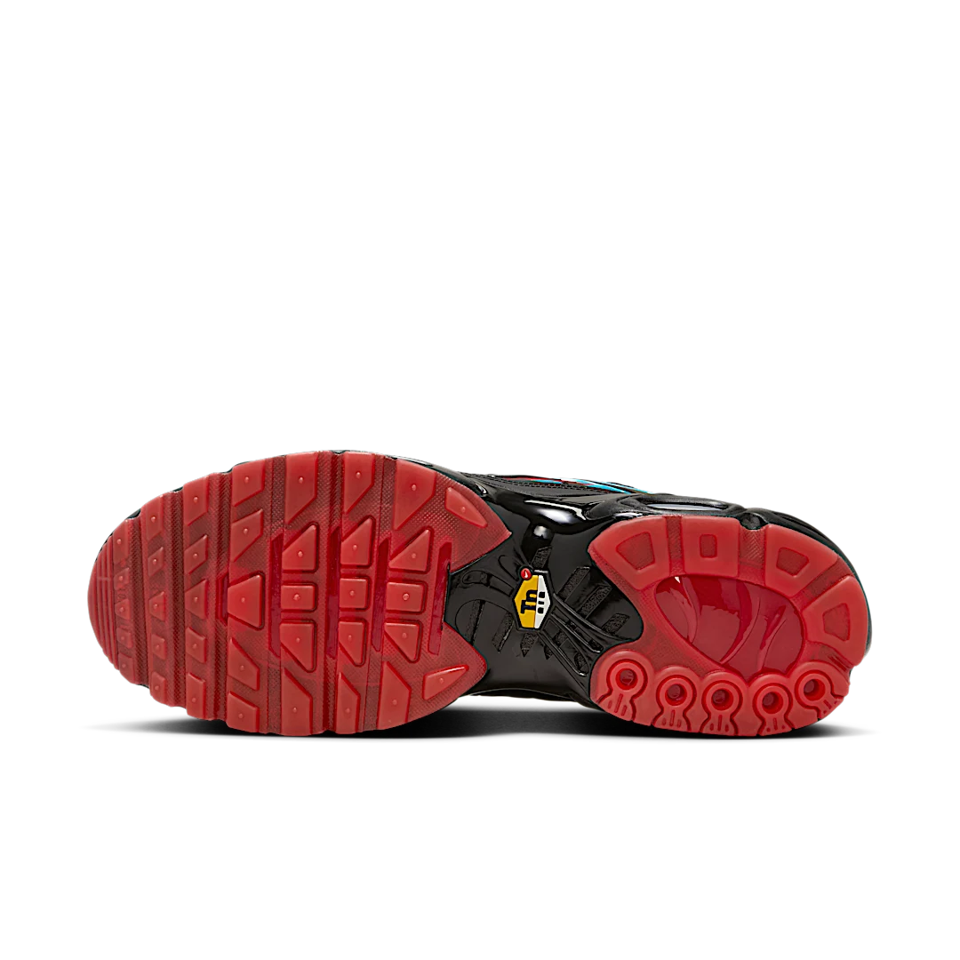 Overkicks - Nike Air Max Plus Shark Attack (HQ3824-001) - detalle suela