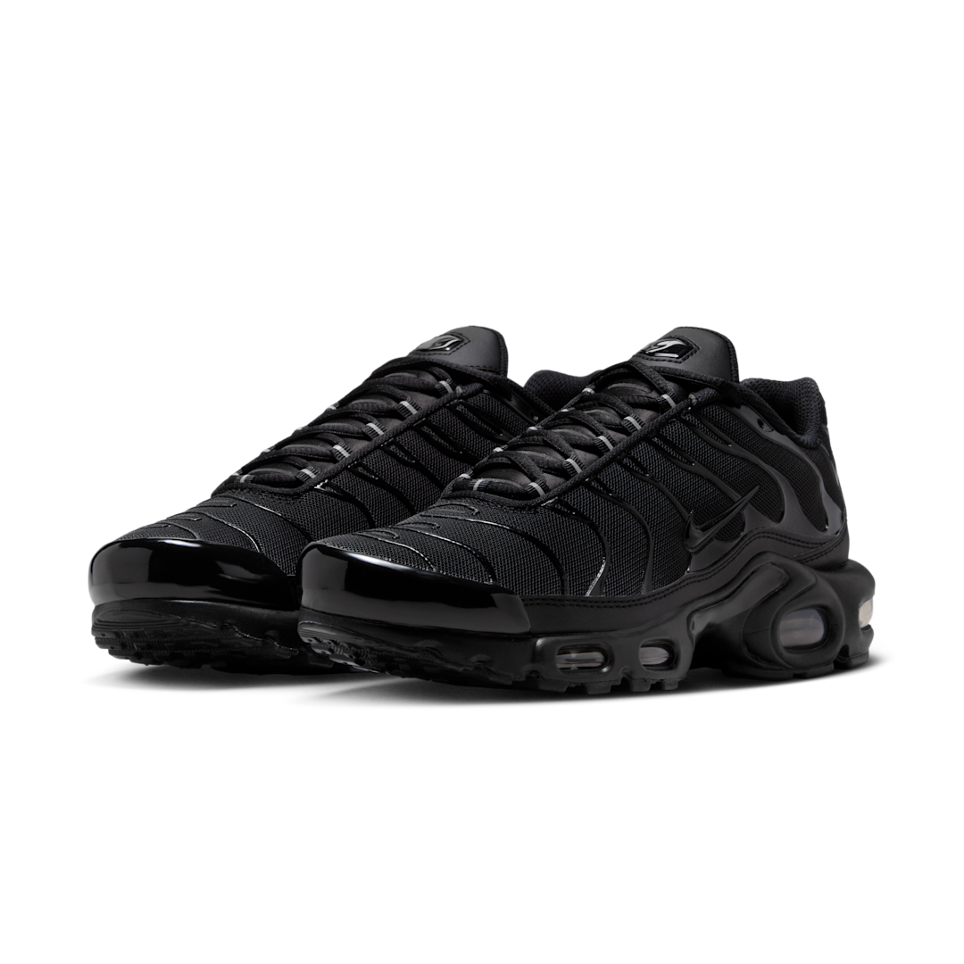 Overkicks - Nike Air Max Plus Triple Black (DM2362-002) - vista trasera