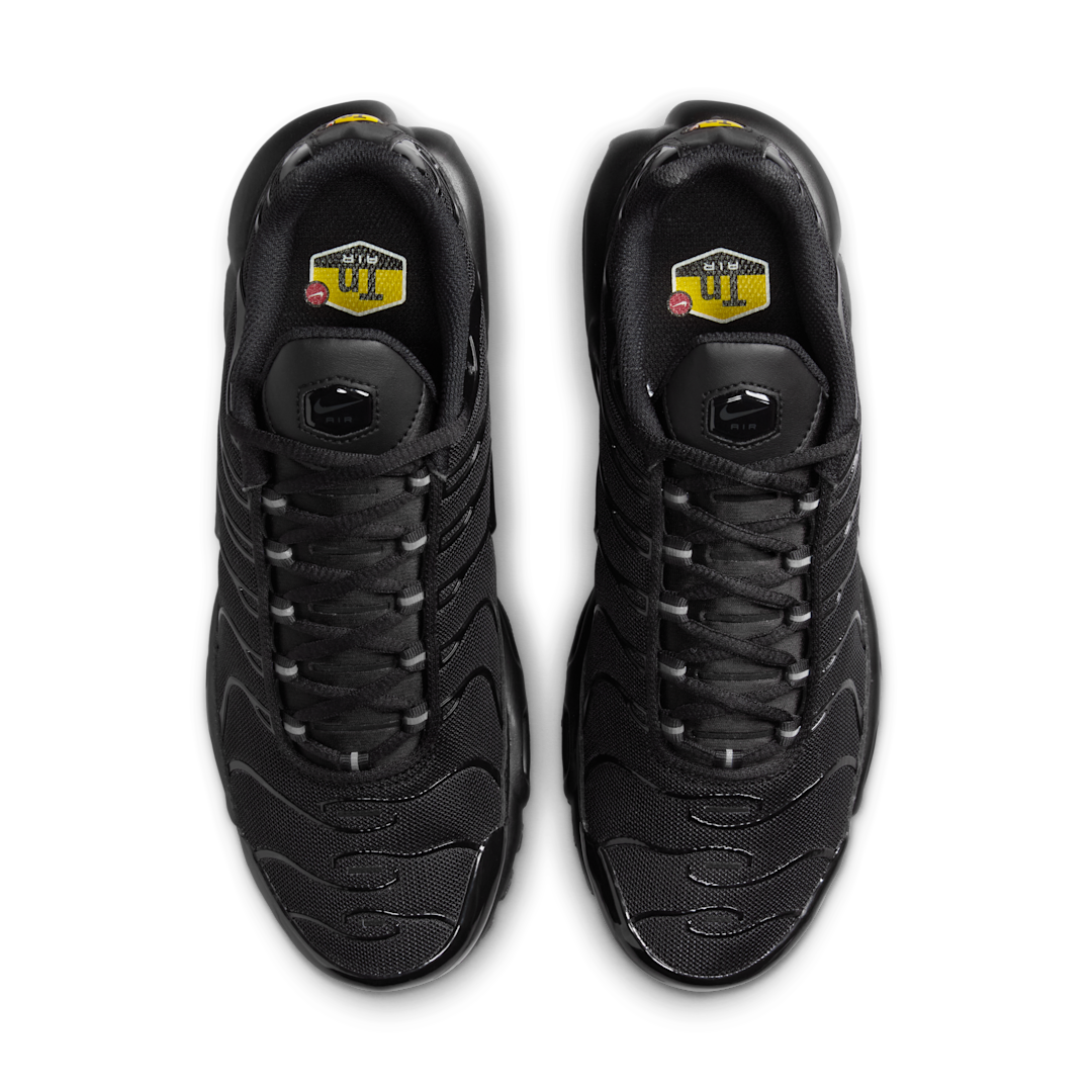Overkicks - Nike Air Max Plus Triple Black (DM2362-002) - par completo