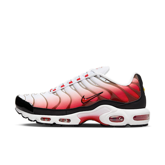 Overkicks - Nike Air Max Plus White Black University Red (HM9611-100) - vista lateral