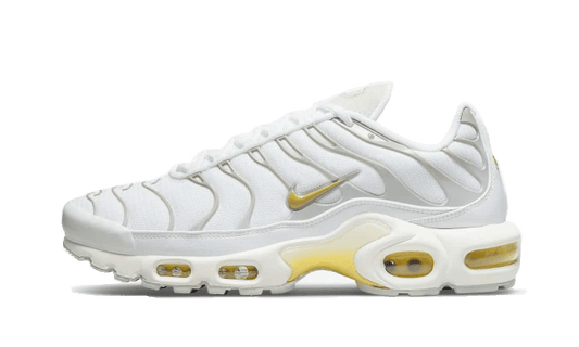 Overkicks - Nike Air Max Plus White Bone Celery (Womens) (DV6987-100) - vista lateral