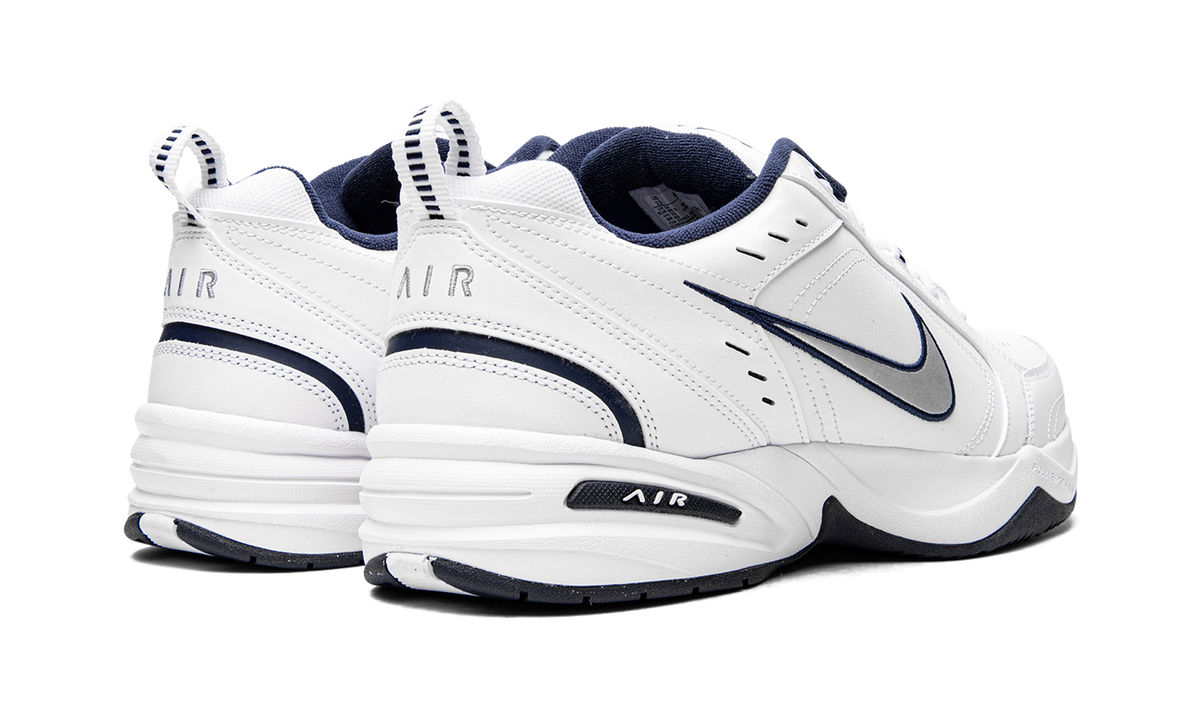 Overkicks - Nike Air Monarch IV White Navy (415445-102) - par completo