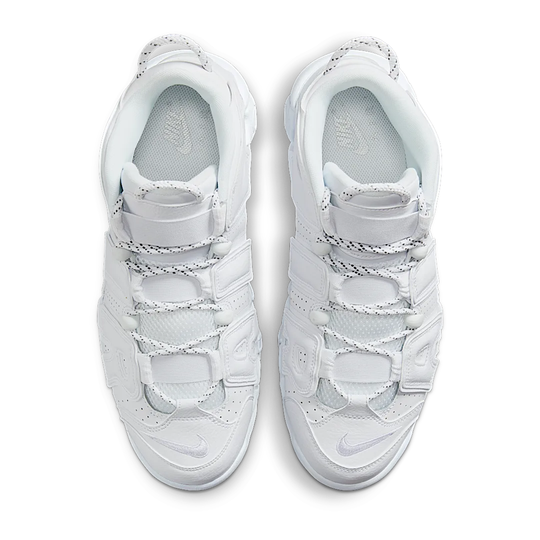 Overkicks - Nike Air More Uptempo Triple White (921948-100) - par completo