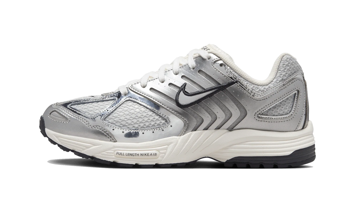 Overkicks - Nike Air Peg 2K5 Chrome (Womens) (HJ7310-025) - vista lateral