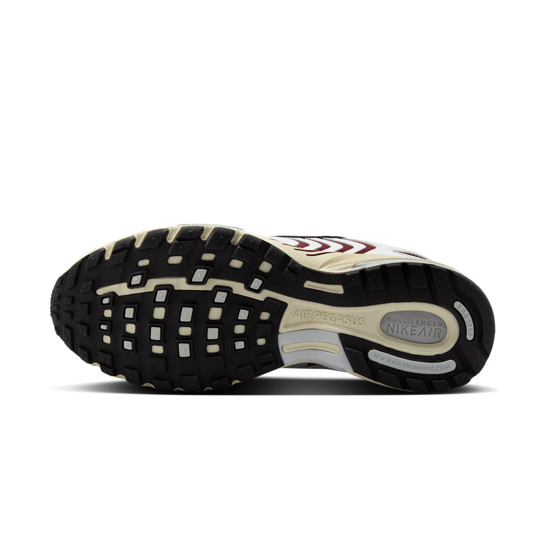 Overkicks - Nike Air Peg 2K5 Dark Team Red (Womens) (HQ5718-600) - detalle suela