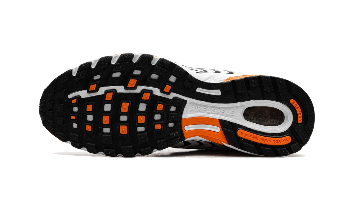 Overkicks - Nike Air Peg 2K5 White Safety Orange Black (HQ5403-103) - vista superior