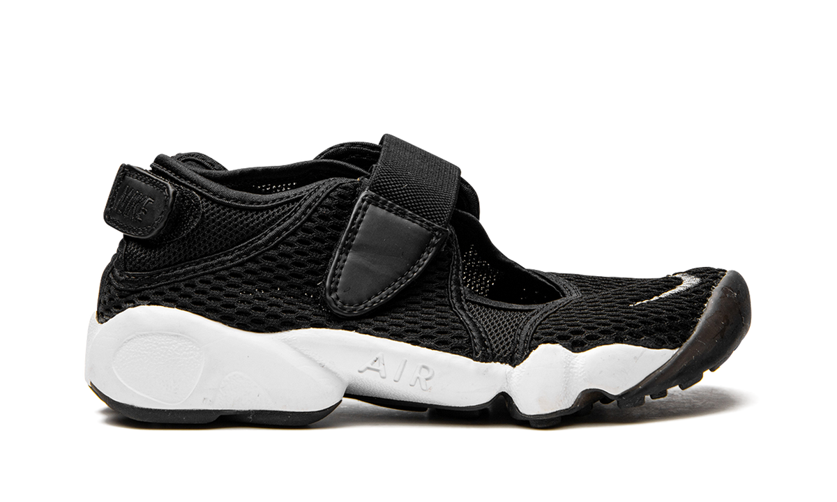 Overkicks - Nike Air Rift Breathe Black (Womens) (848386-001) - detalle talon