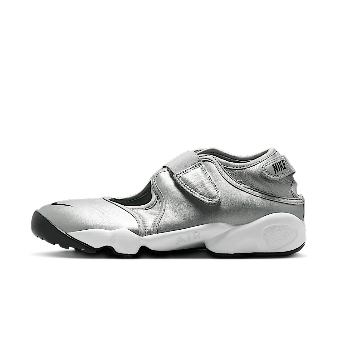 Overkicks - Nike Air Rift Leather Metallic Silver Sail (Womens) (HM5737-003) - vista lateral