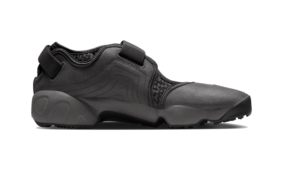 Overkicks - Nike Air Rift Medium Ash Flat Pewter (Womens) (IO0278-254) - detalle suela
