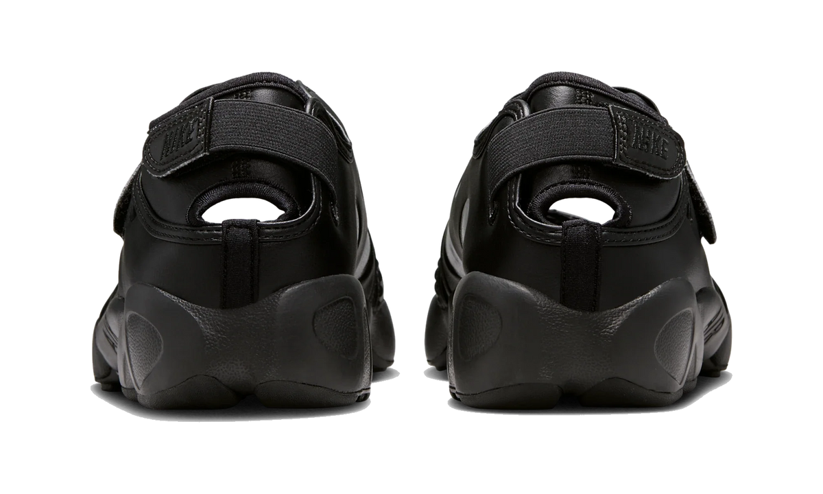 Overkicks - Nike Air Rift Polka Dots Triple Black (Womens) (IR1226-002) - detalle talon