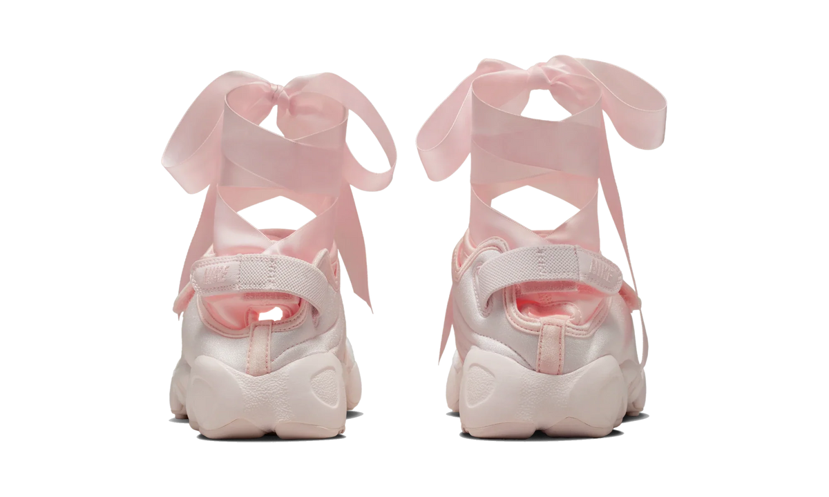 Overkicks - Nike Air Rift Premium SE Light Soft Pink Ribbons (Womens) (HQ3761-640) - detalle talon