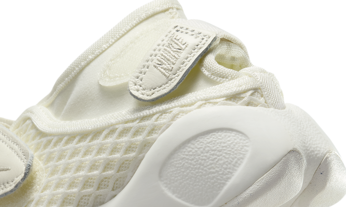 Overkicks - Nike Air Rift Sail (Womens) (HM8288-101) - detalle