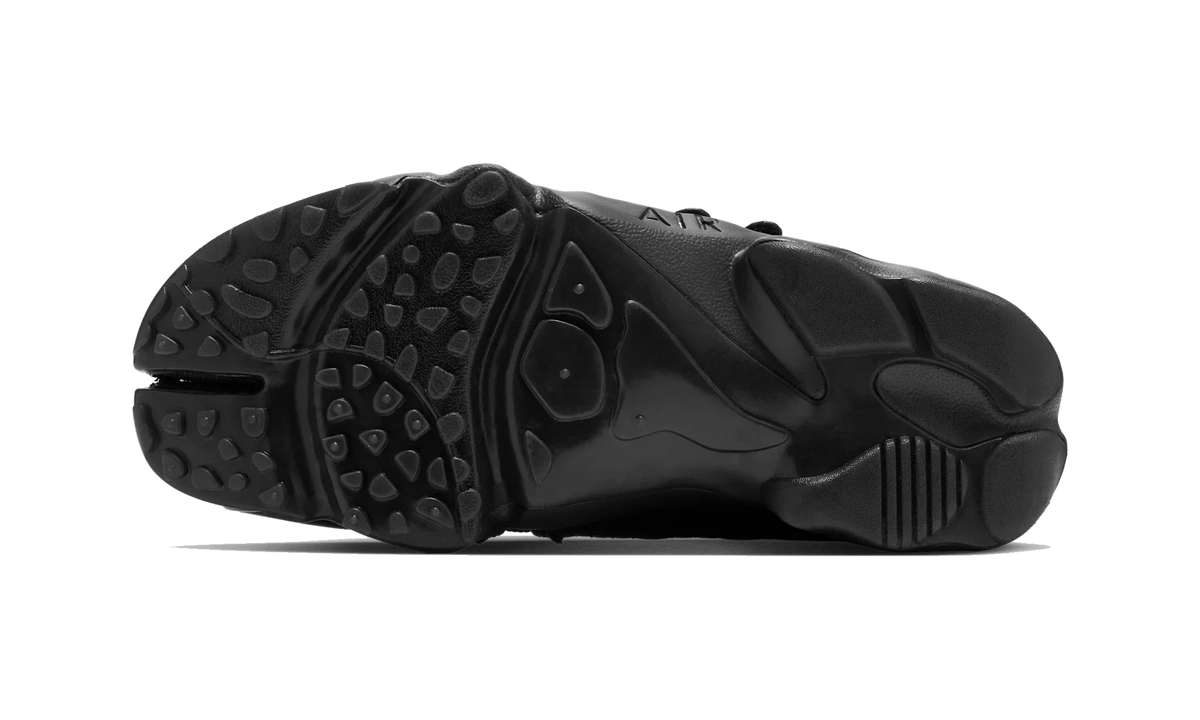 Overkicks - Nike Air Rift Triple Black Buckle Strap (Womens) (IB8881-001) - par completo