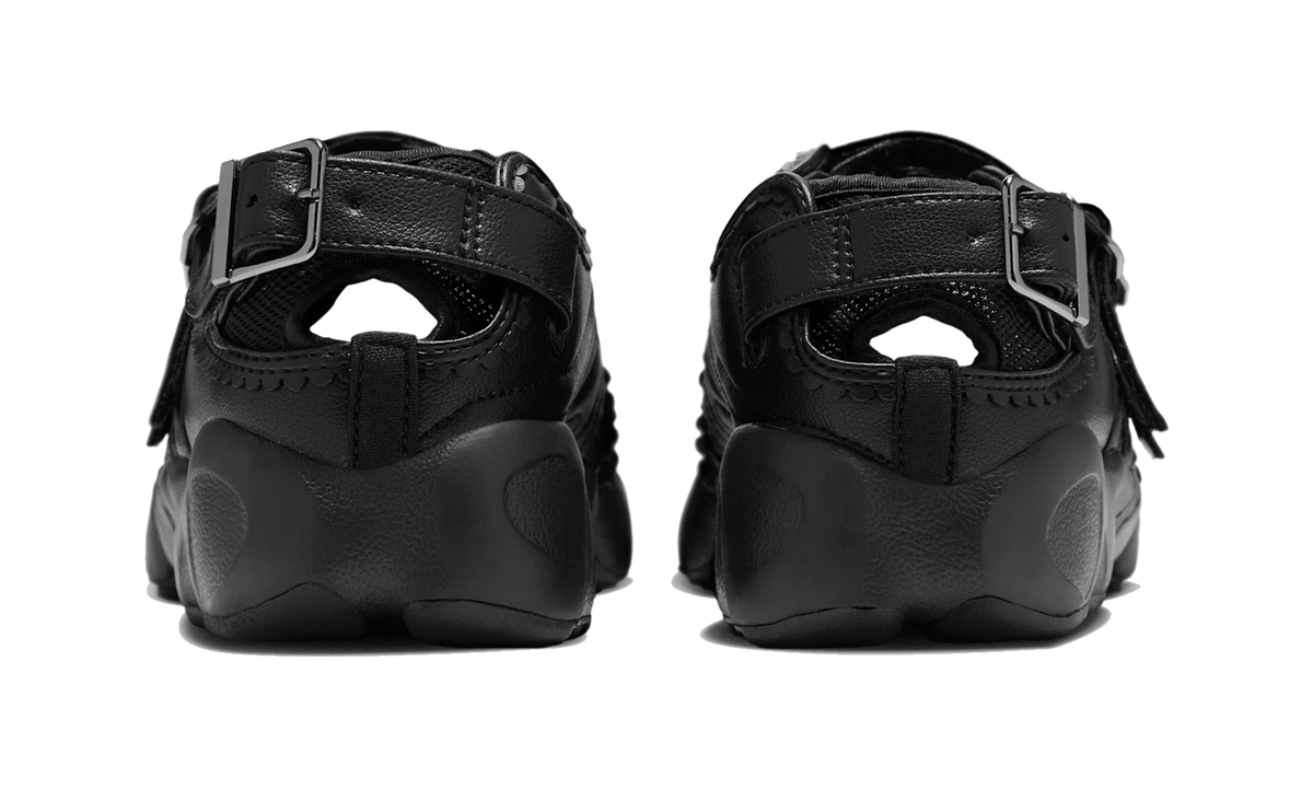 Overkicks - Nike Air Rift Triple Black Buckle Strap (Womens) (IB8881-001) - detalle talon