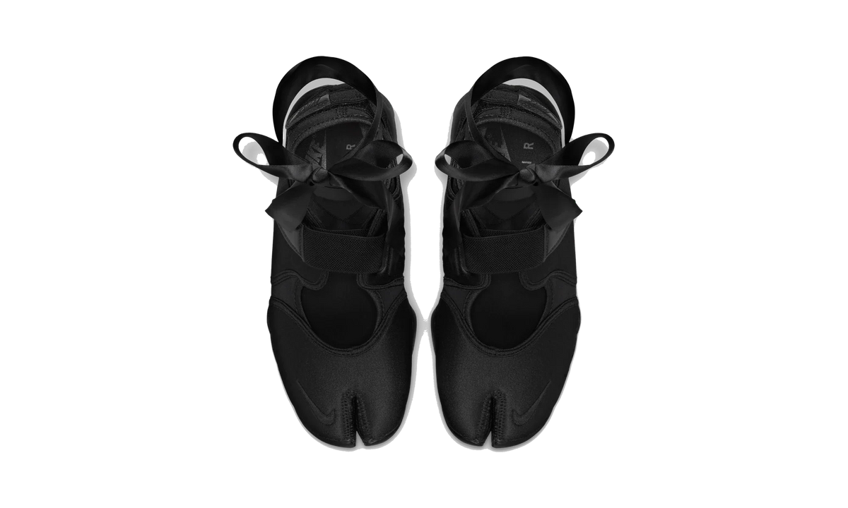 Overkicks - Nike Air Rift Triple Black Satin (Womens) (IH1990-010) - vista superior