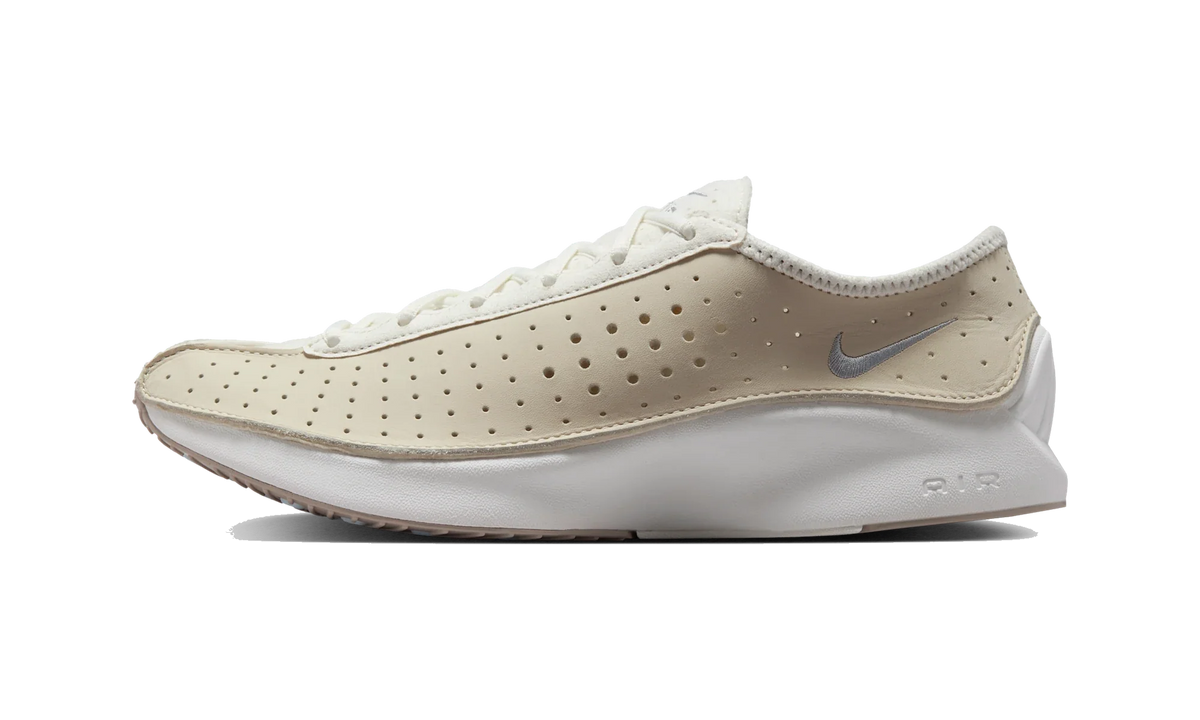 Overkicks - Nike Air Superfly Coconut Milk (Womens) (HQ7955-100) - vista lateral