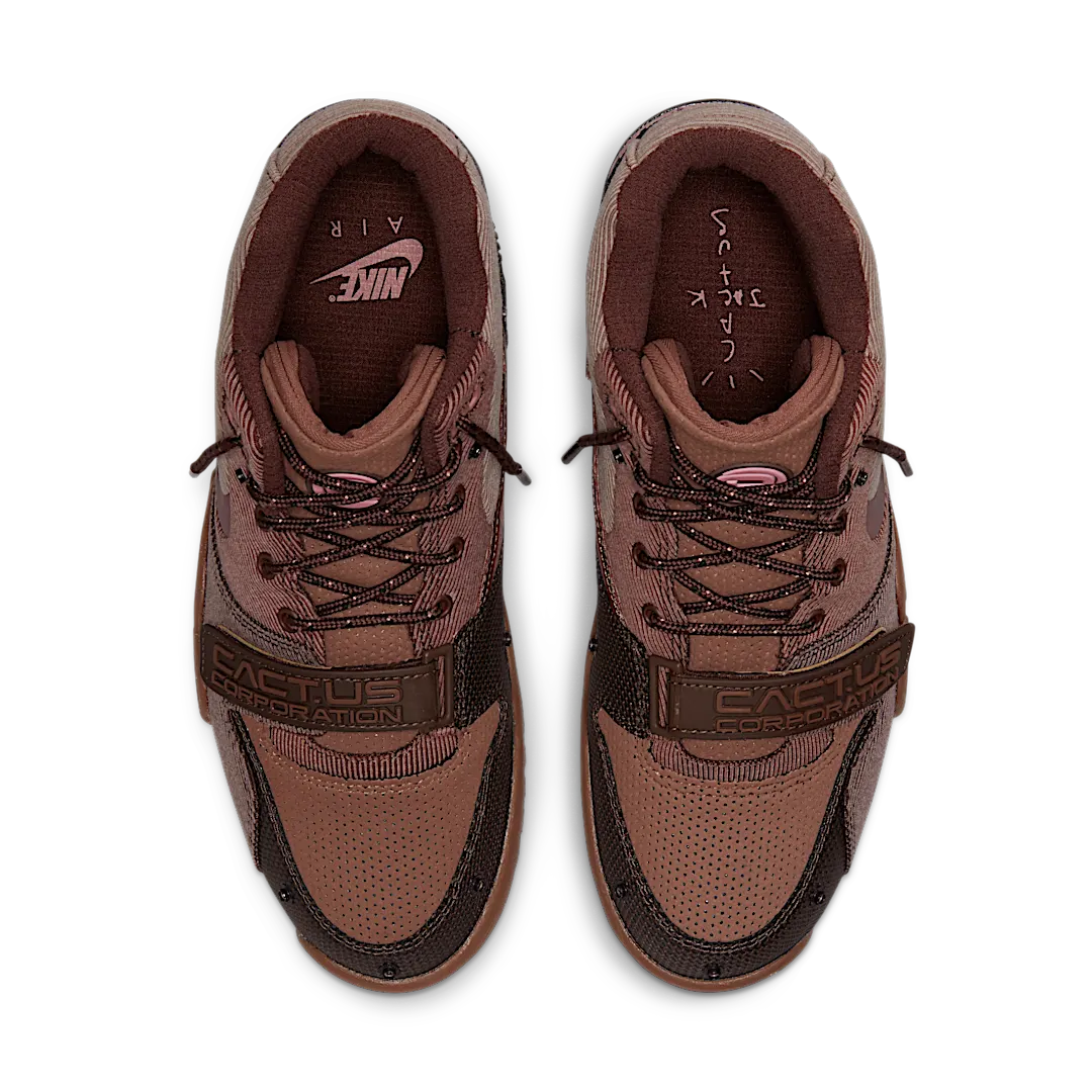 Overkicks - Nike Air Trainer 1 SP Travis Scott Wheat (DR7515-200) - par completo