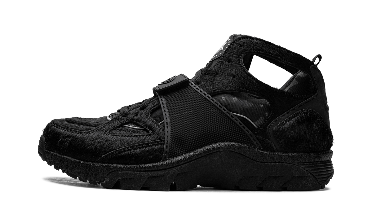 Overkicks - Nike Air Trainer Huarache Corteiz Black (FQ8793-003) - vista lateral