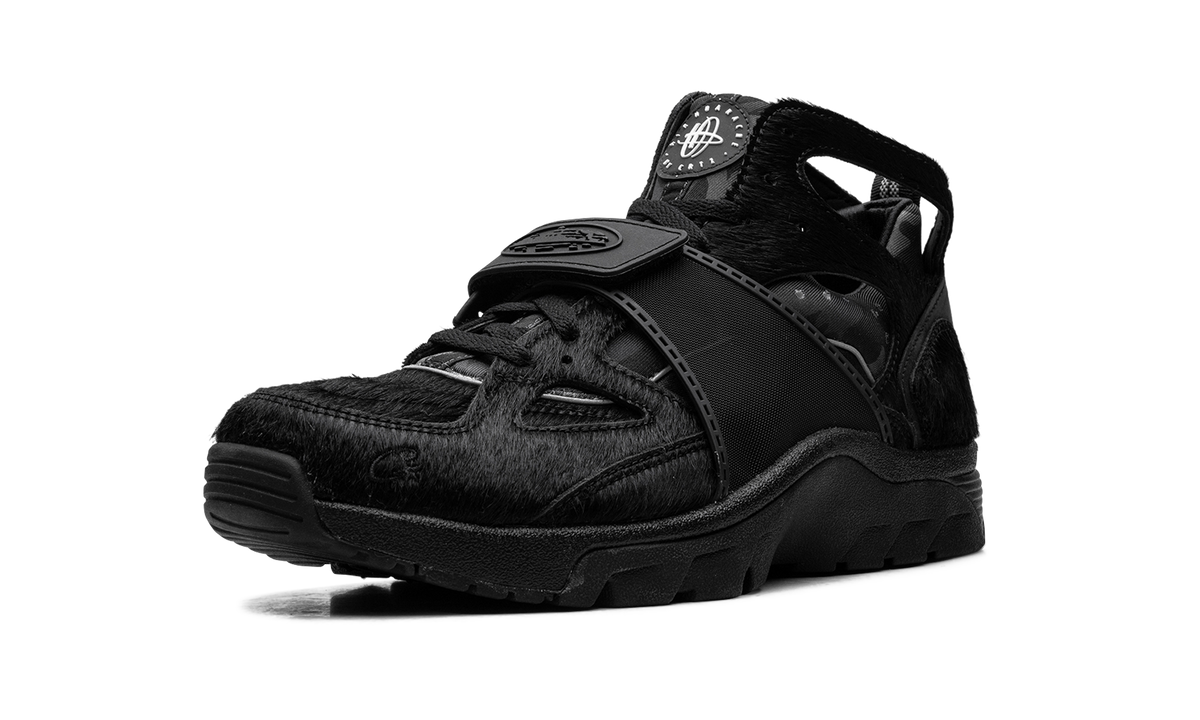 Overkicks - Nike Air Trainer Huarache Corteiz Black (FQ8793-003) - detalle suela