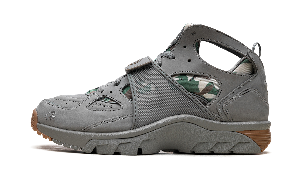 Overkicks - Nike Air Trainer Huarache Corteiz Gully Grey (FQ8793-001) - vista lateral
